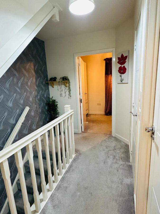 Modern 3 Bed Villa With Free Parking And Garden Close To City Center And Edinburgh Airport Zewnętrze zdjęcie