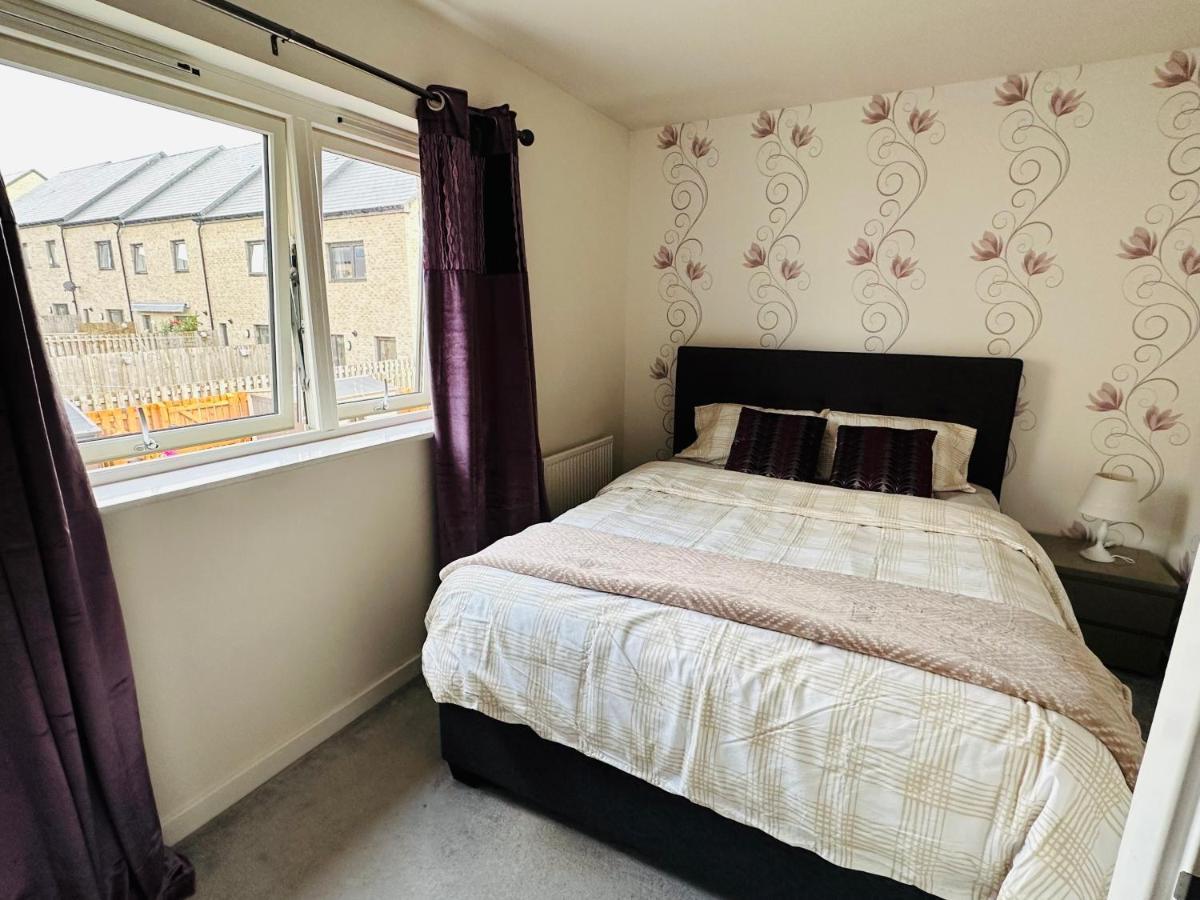 Modern 3 Bed Villa With Free Parking And Garden Close To City Center And Edinburgh Airport Zewnętrze zdjęcie
