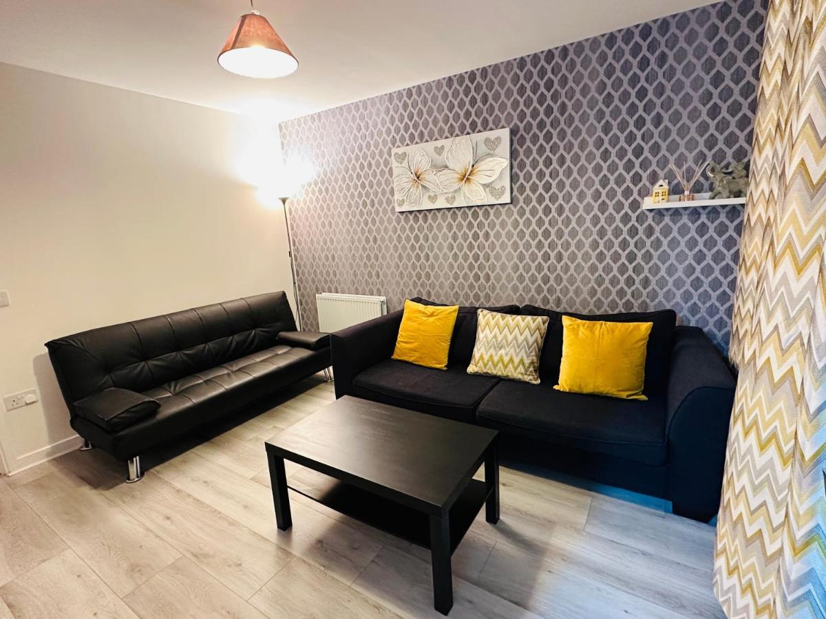 Modern 3 Bed Villa With Free Parking And Garden Close To City Center And Edinburgh Airport Zewnętrze zdjęcie